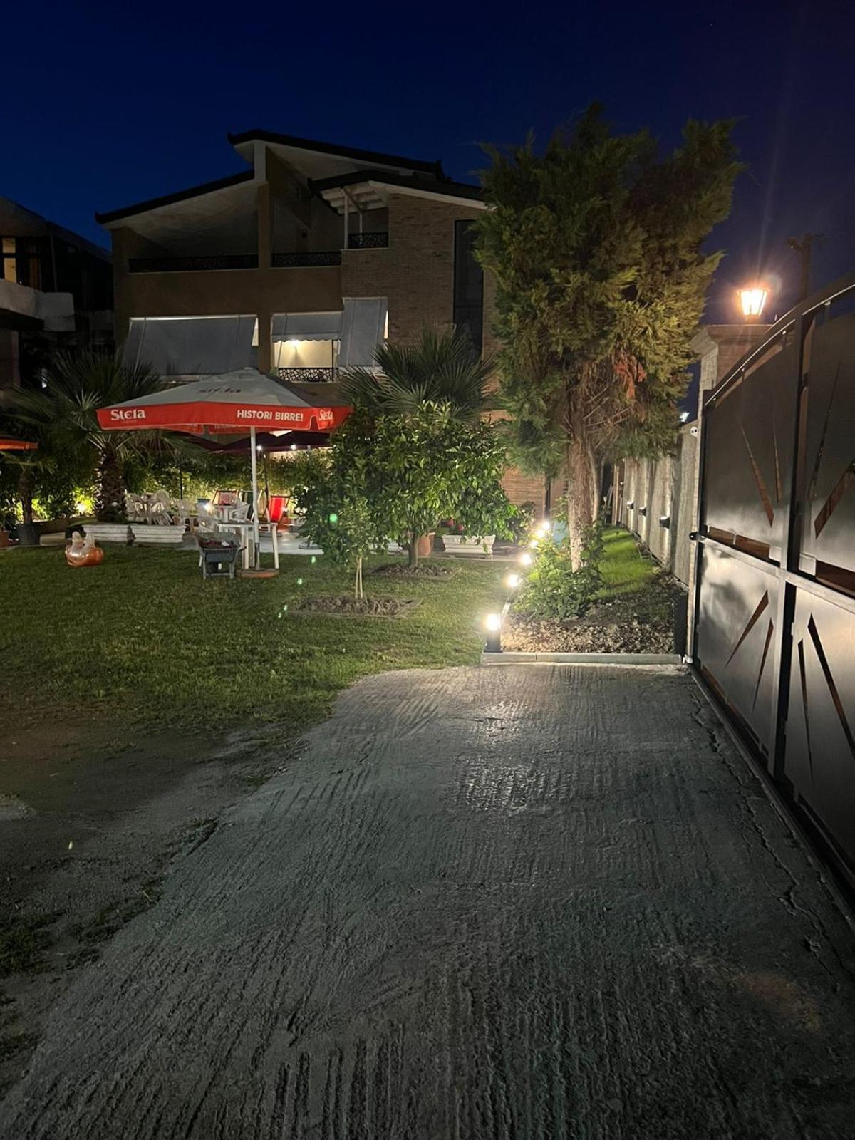 Vila Hoxha Durrës Exterior foto